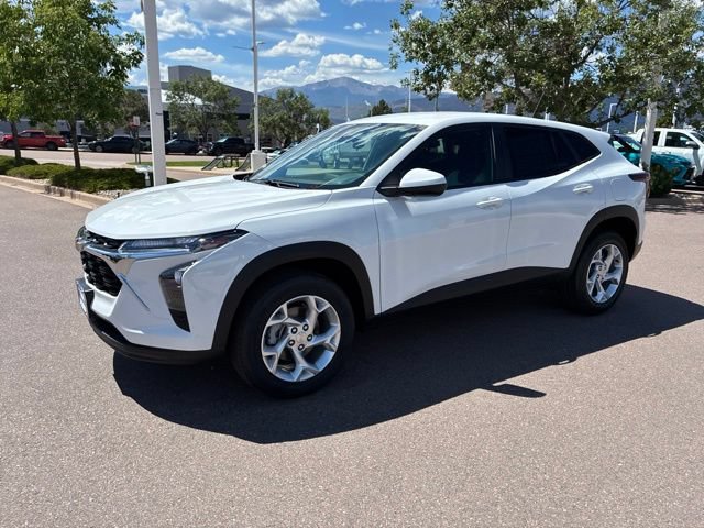New 2026 Chevrolet Trax LS w/ LS Convenience Package FWD image 15