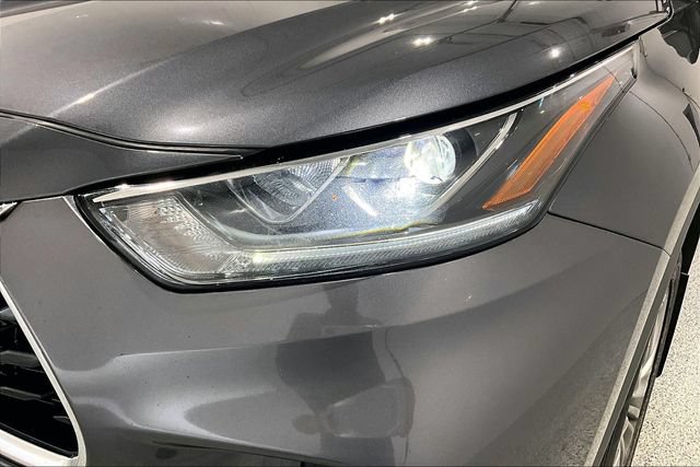 Used 2021 Toyota Highlander Platinum AWD/4WD image 40