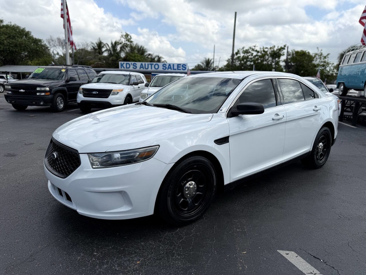 Used 2015 Ford Taurus Police Interceptor AWD image 2