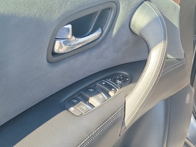 Used 2019 Nissan Armada SV w/ Driver Package RWD image 17