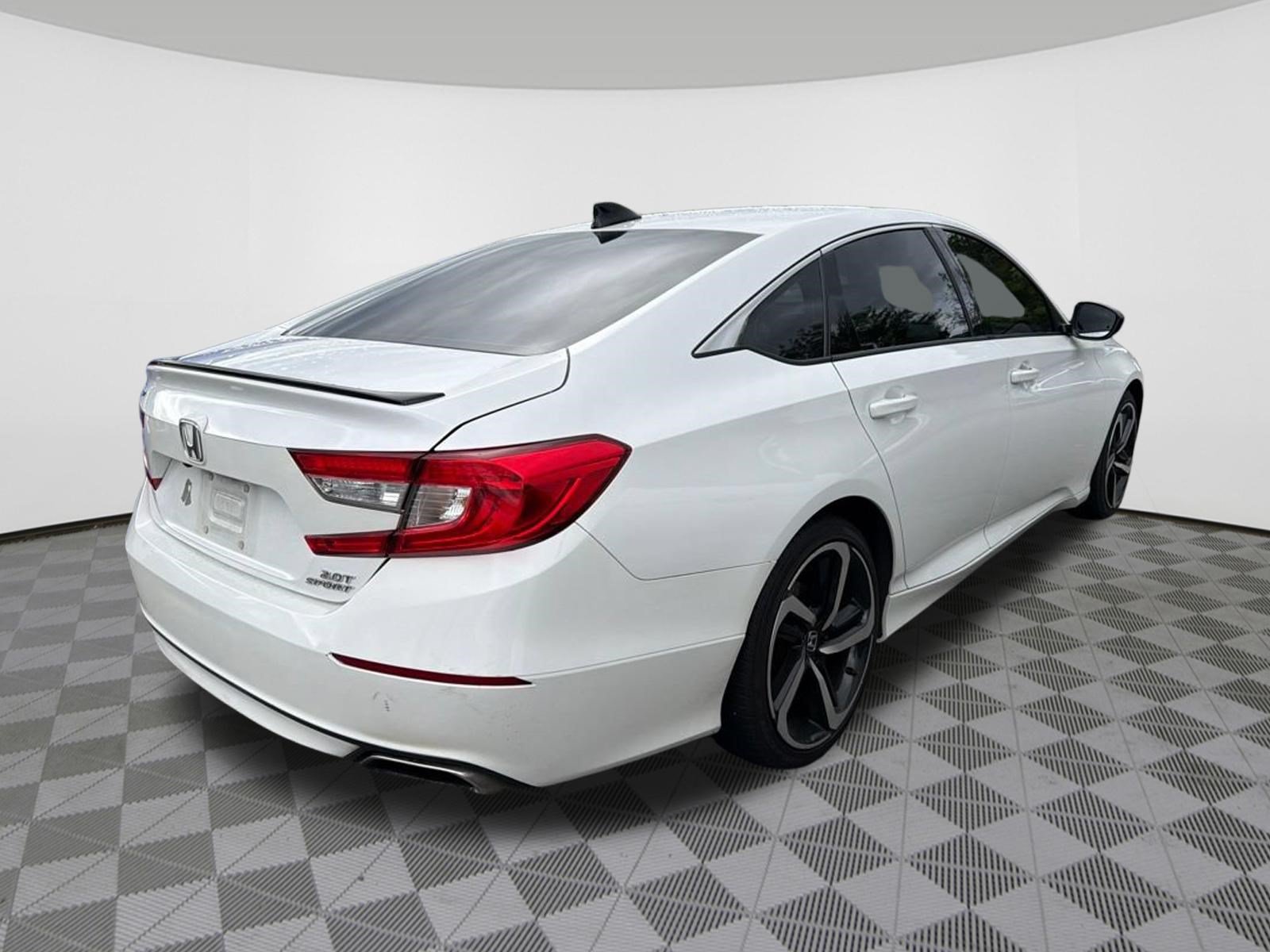 Used 2021 Honda Accord Sport image 5