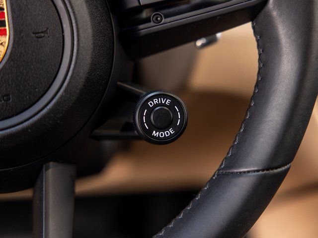 Certified 2025 Porsche Macan S image 52