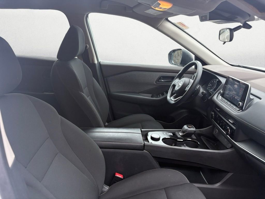 Used 2023 Nissan Rogue S image 7