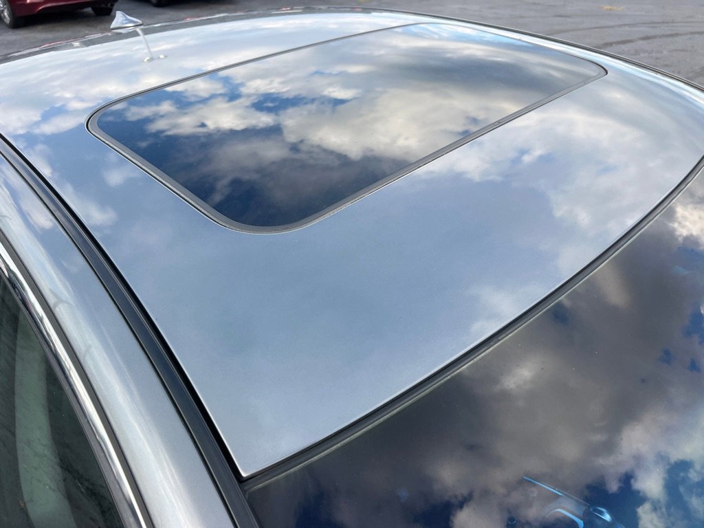 Used 2012 INFINITI G37 x w/ Premium Pkg image 9