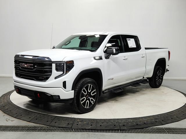Used 2023 GMC Sierra 1500 AT4 w/ AT4 Preferred Package AWD/4WD image 3