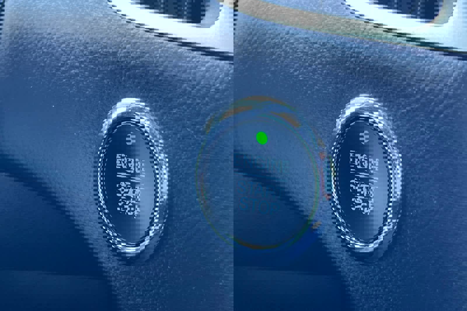 Used 2020 Ford Edge SEL image 24