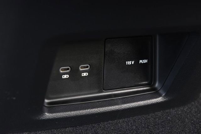 New 2026 Volkswagen Atlas SEL image 23