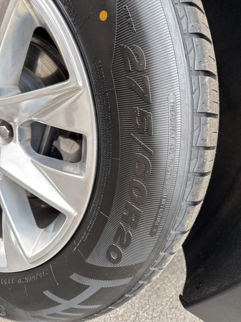 Used 2023 Chevrolet Suburban Premier image 38