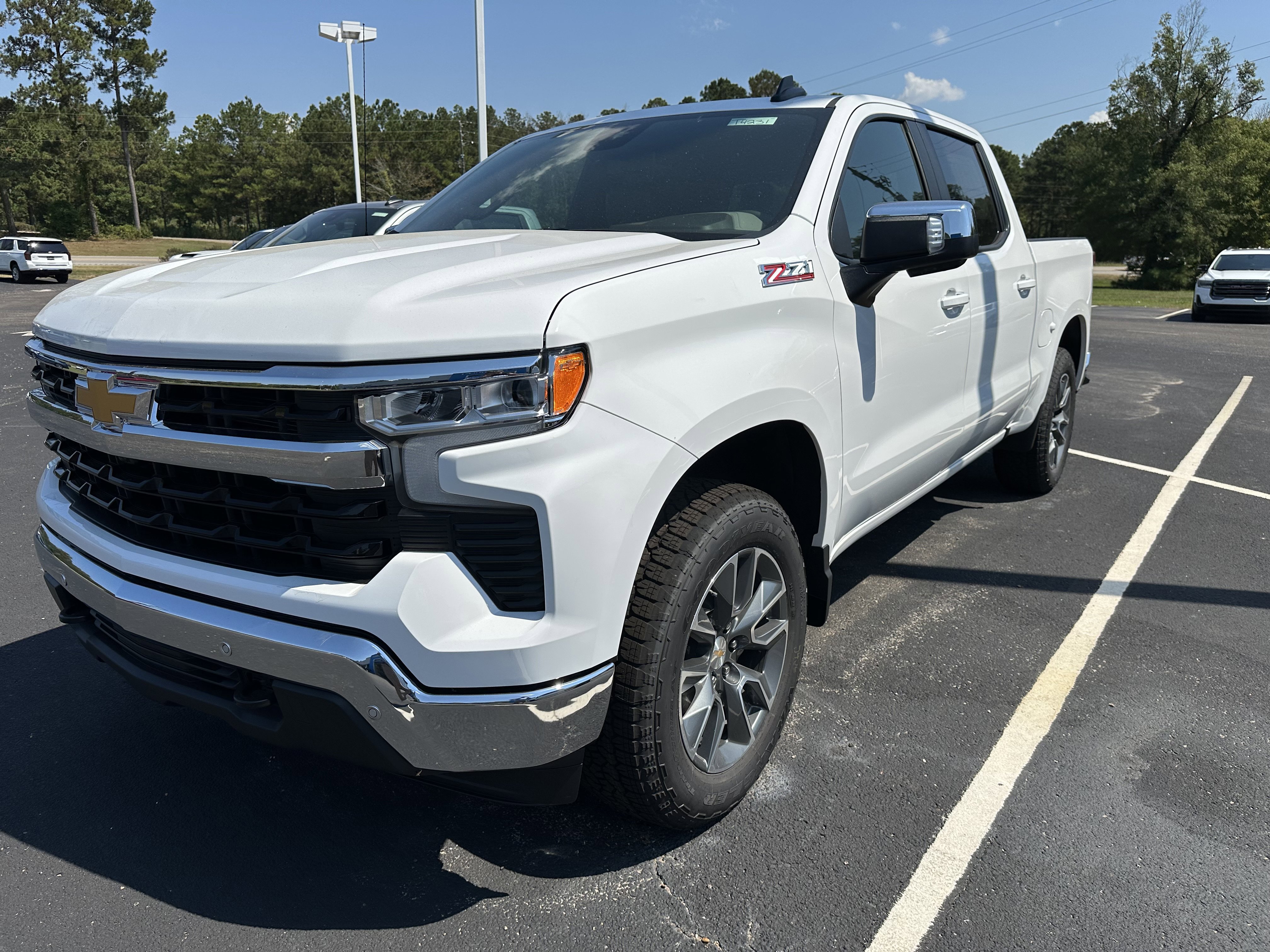 New 2026 Chevrolet Silverado 1500 LT image 2