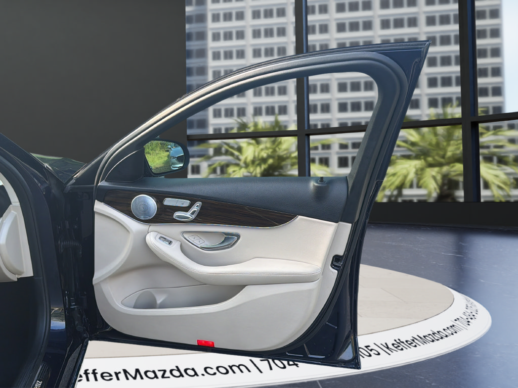 Used 2020 Mercedes-Benz C 300 Sedan image 19