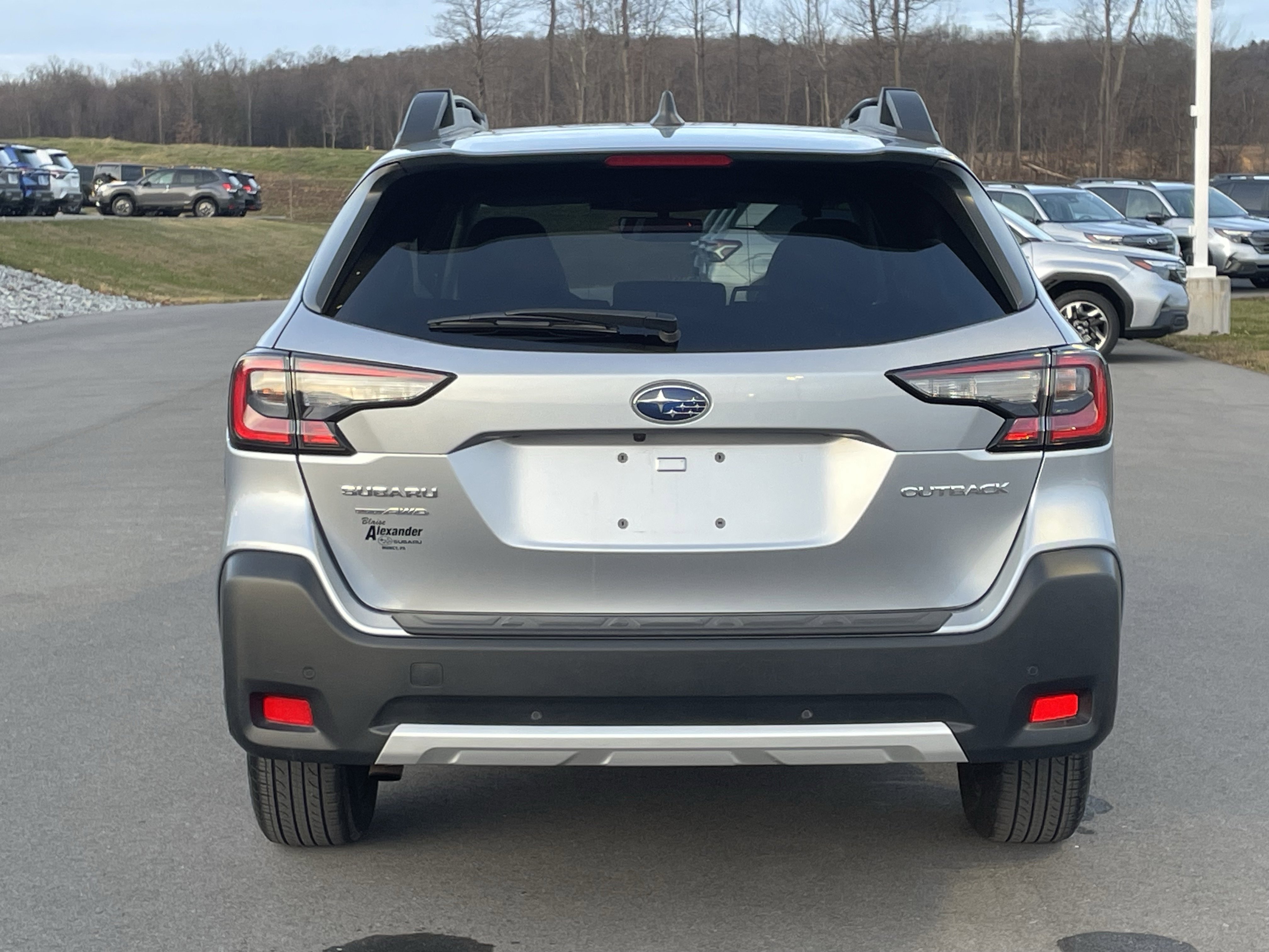 Used 2023 Subaru Outback Limited w/ Popular Package #2 video 4