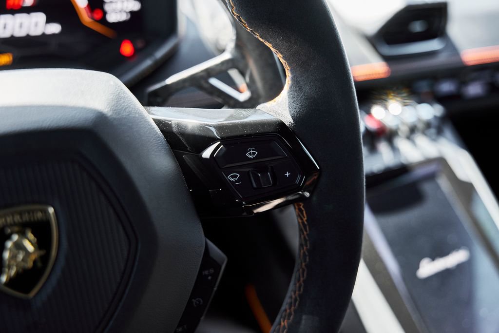 Used 2020 Lamborghini Huracan EVO AWD/4WD image 53