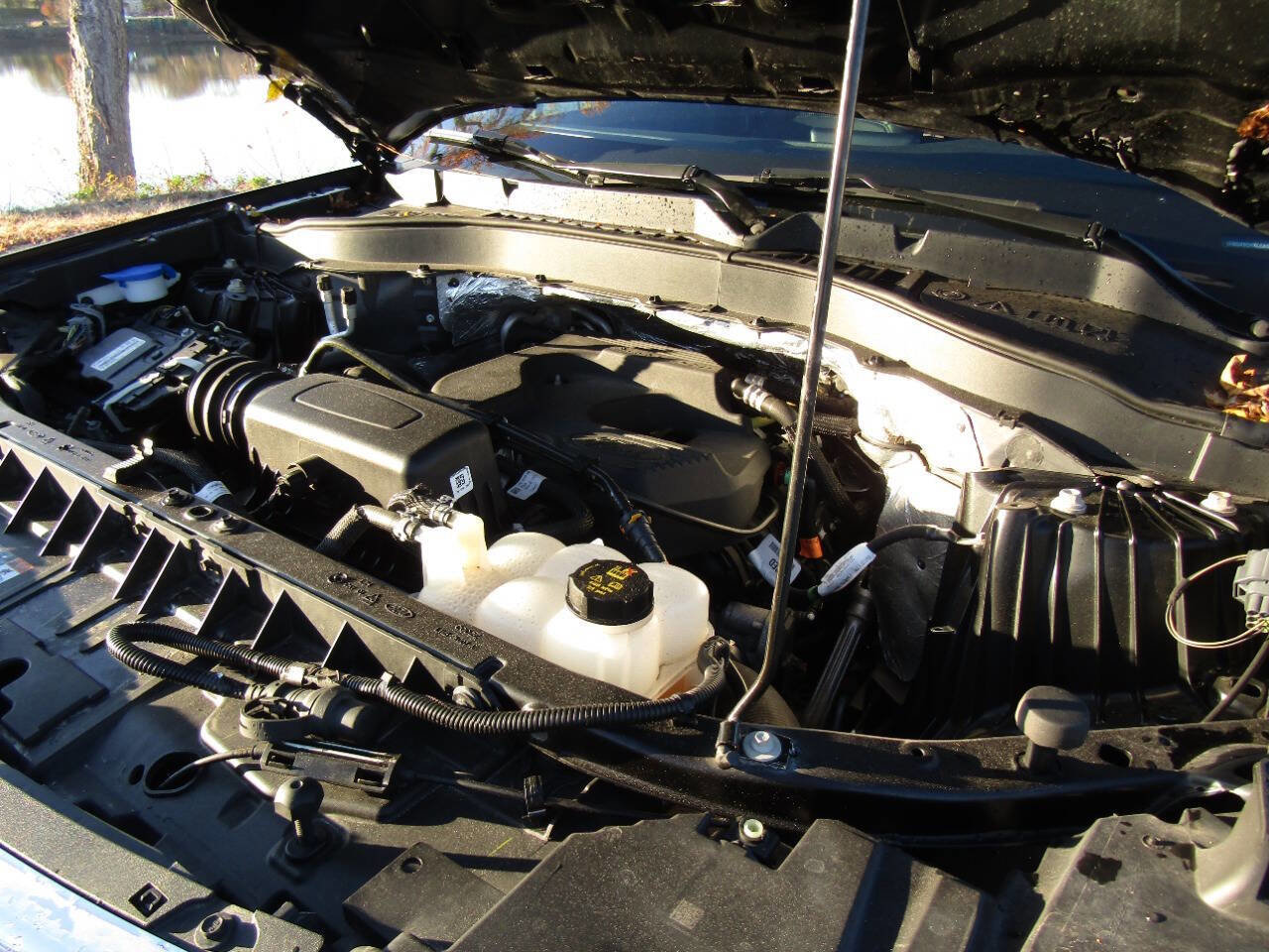 Used 2020 Ford Explorer XLT w/ Equipment Group 202A image 31