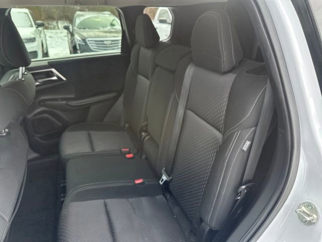 Used 2022 Mitsubishi Outlander ES image 27