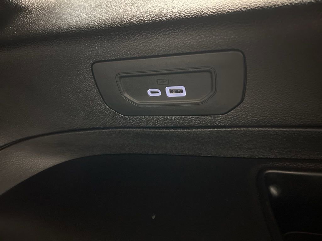 Used 2023 Jeep Grand Cherokee L Summit w/ High Altitude Package image 32