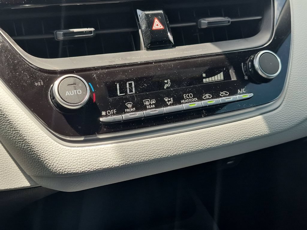 Certified 2026 Toyota Corolla SE FWD image 20