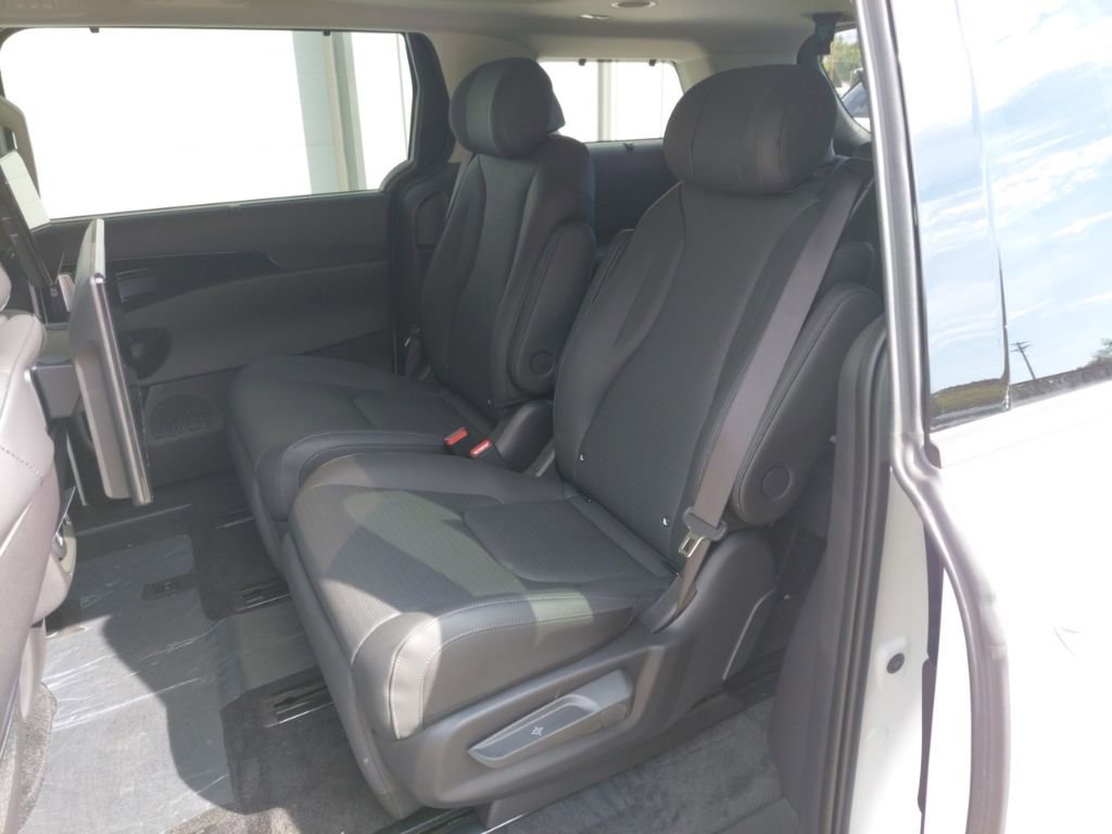 New 2026 Kia Carnival SX Prestige FWD image 19