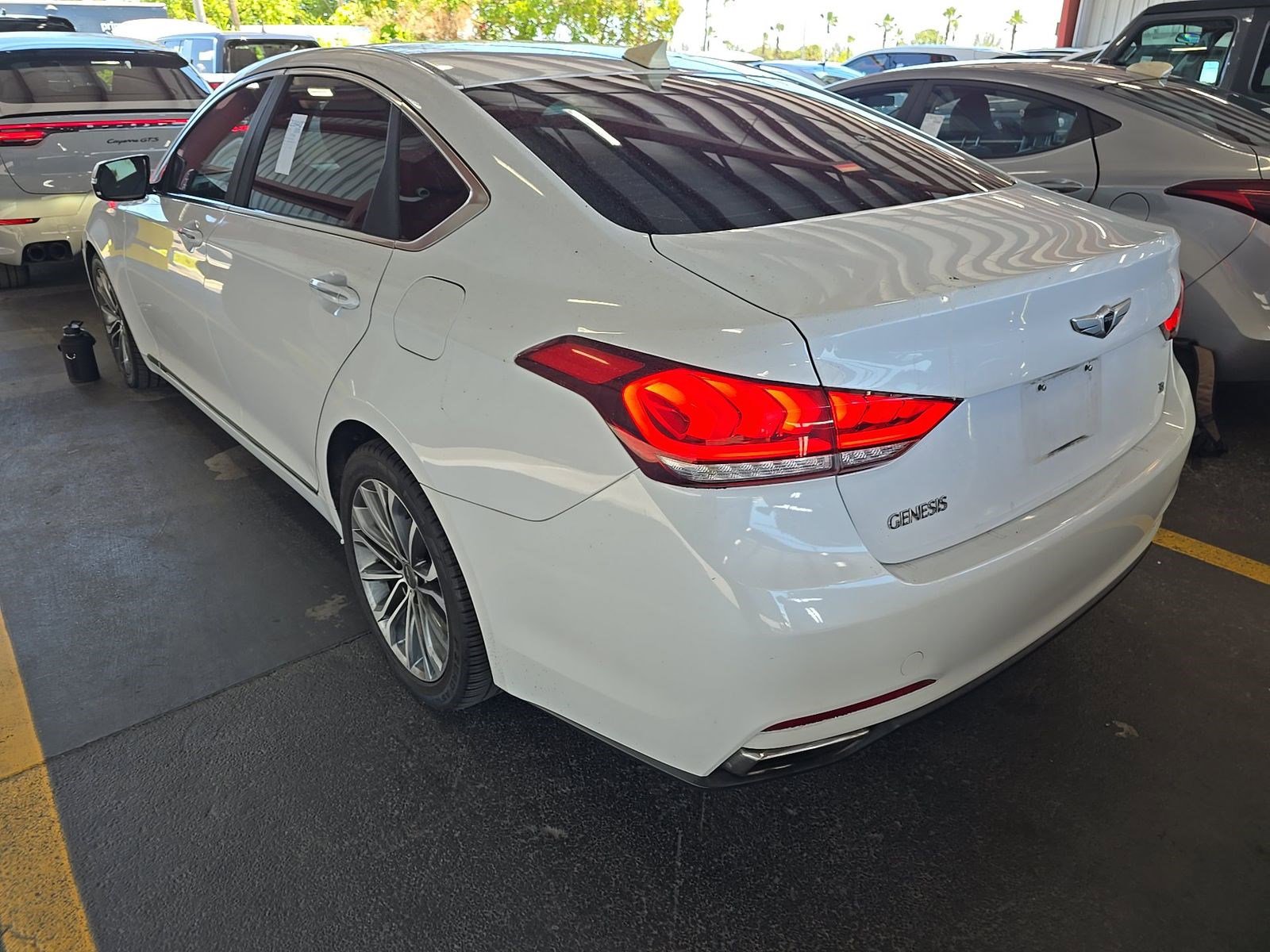 Used 2016 Hyundai Genesis 3.8 RWD image 8