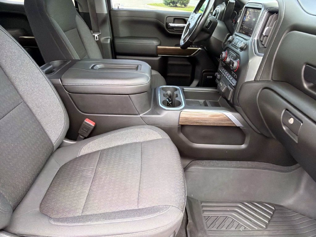 Used 2020 Chevrolet Silverado 1500 LT Trail Boss AWD/4WD image 10