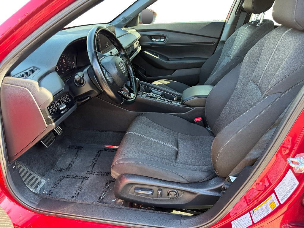 Used 2025 Honda Accord Sport image 16