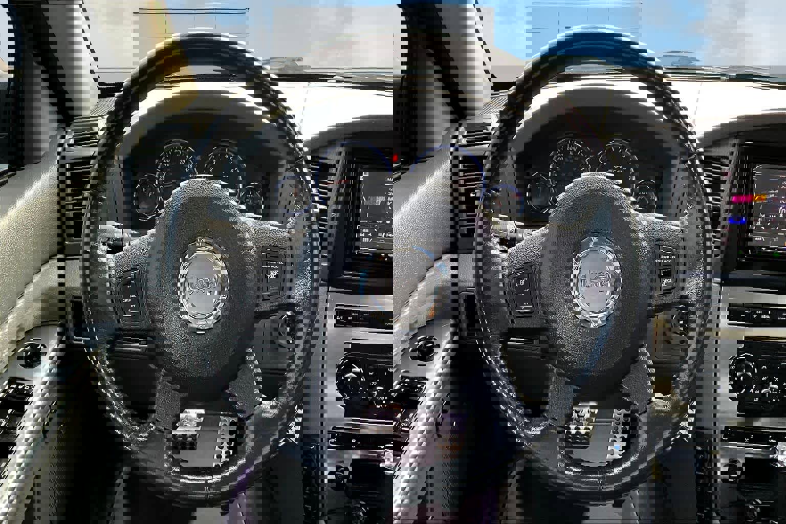 Used 2007 Jeep Grand Cherokee SRT8 w/ SRT Option Group I image 15