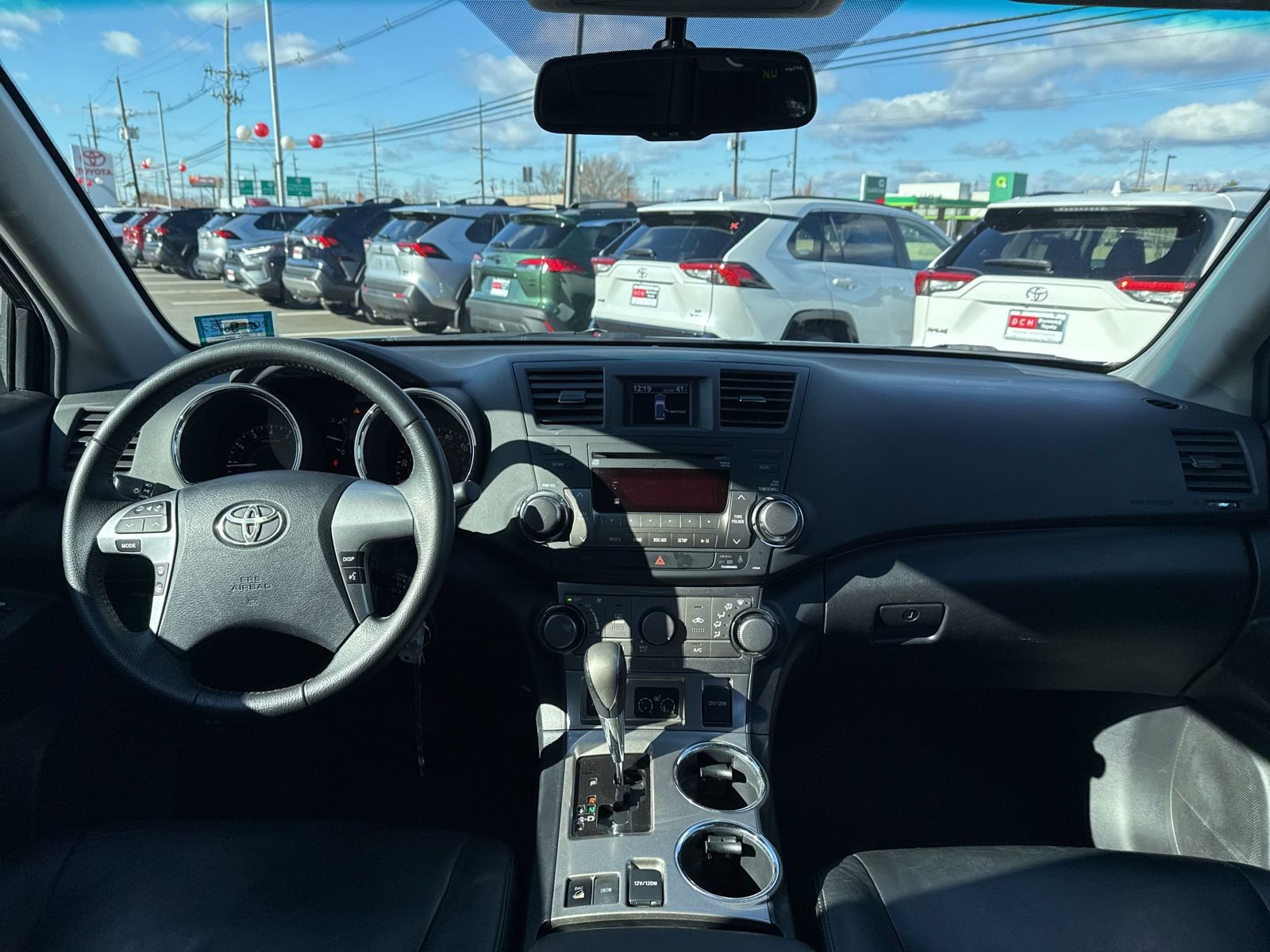 Used 2012 Toyota Highlander SE image 20