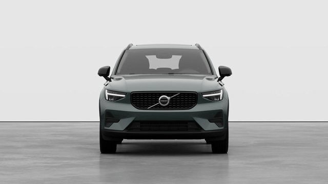 New 2026 Volvo XC40 B5 Core w/ Protection Package Premier AWD/4WD image 5