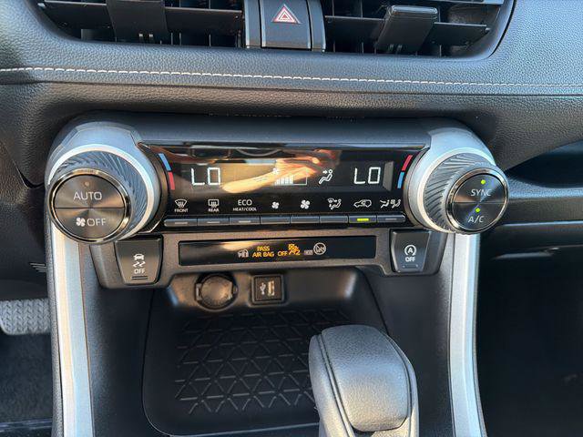 Certified 2025 Toyota RAV4 XLE FWD image 22