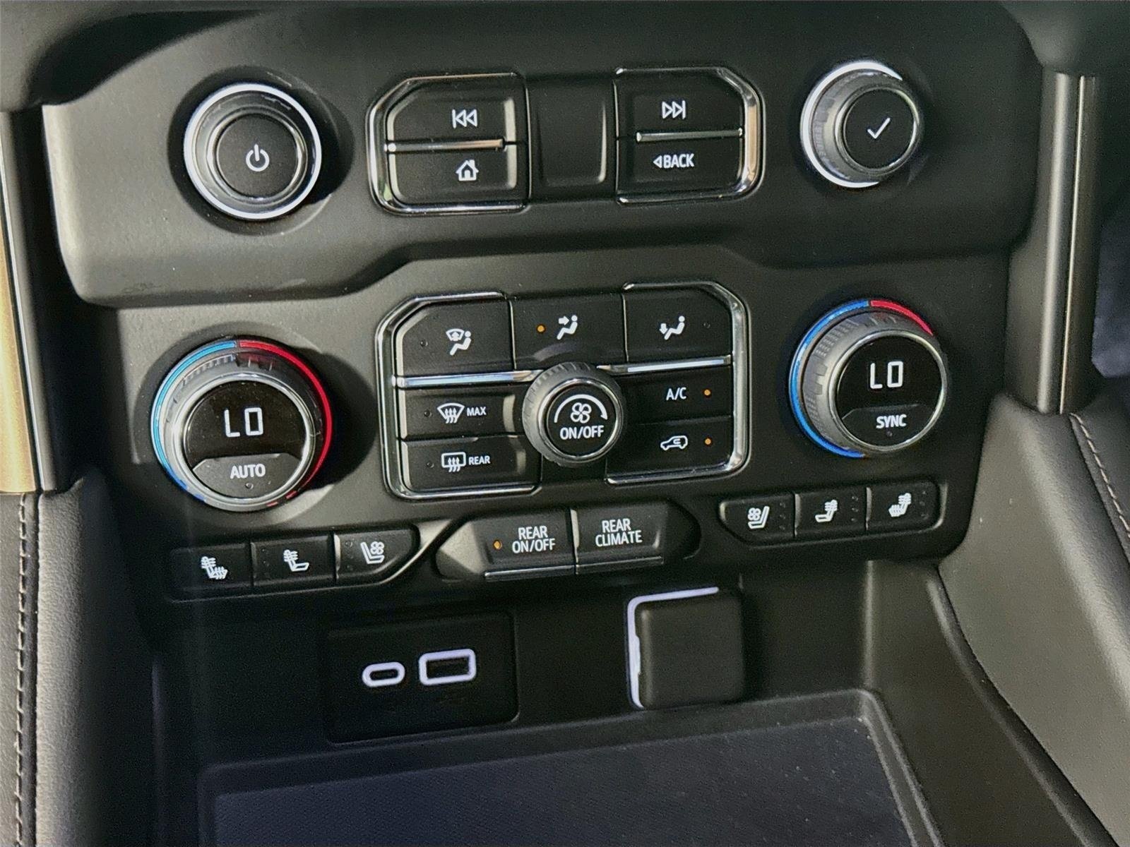 Used 2023 Chevrolet Tahoe High Country AWD/4WD image 18