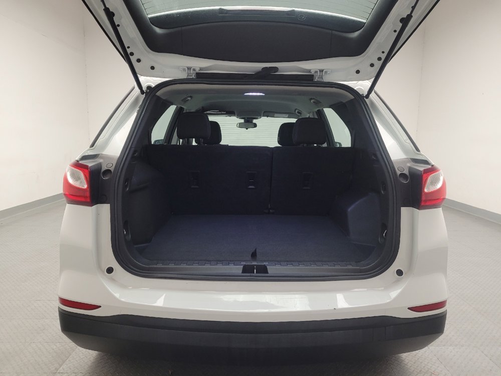 Used 2021 Chevrolet Equinox LS image 29