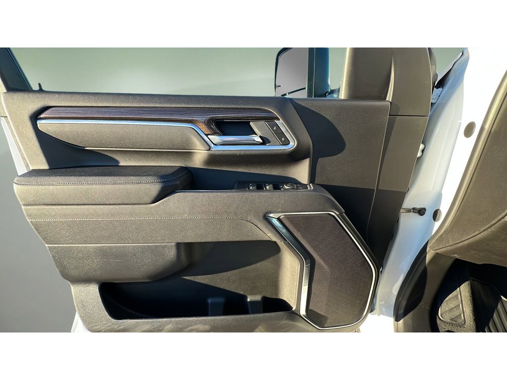 Certified 2025 Chevrolet Silverado 2500 LT w/ Convenience Package image 25