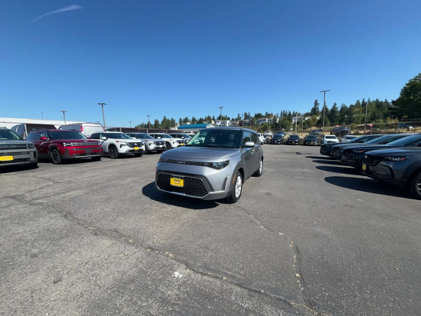 Used 2025 Kia Soul LX w/ LX Technology Package FWD image 6