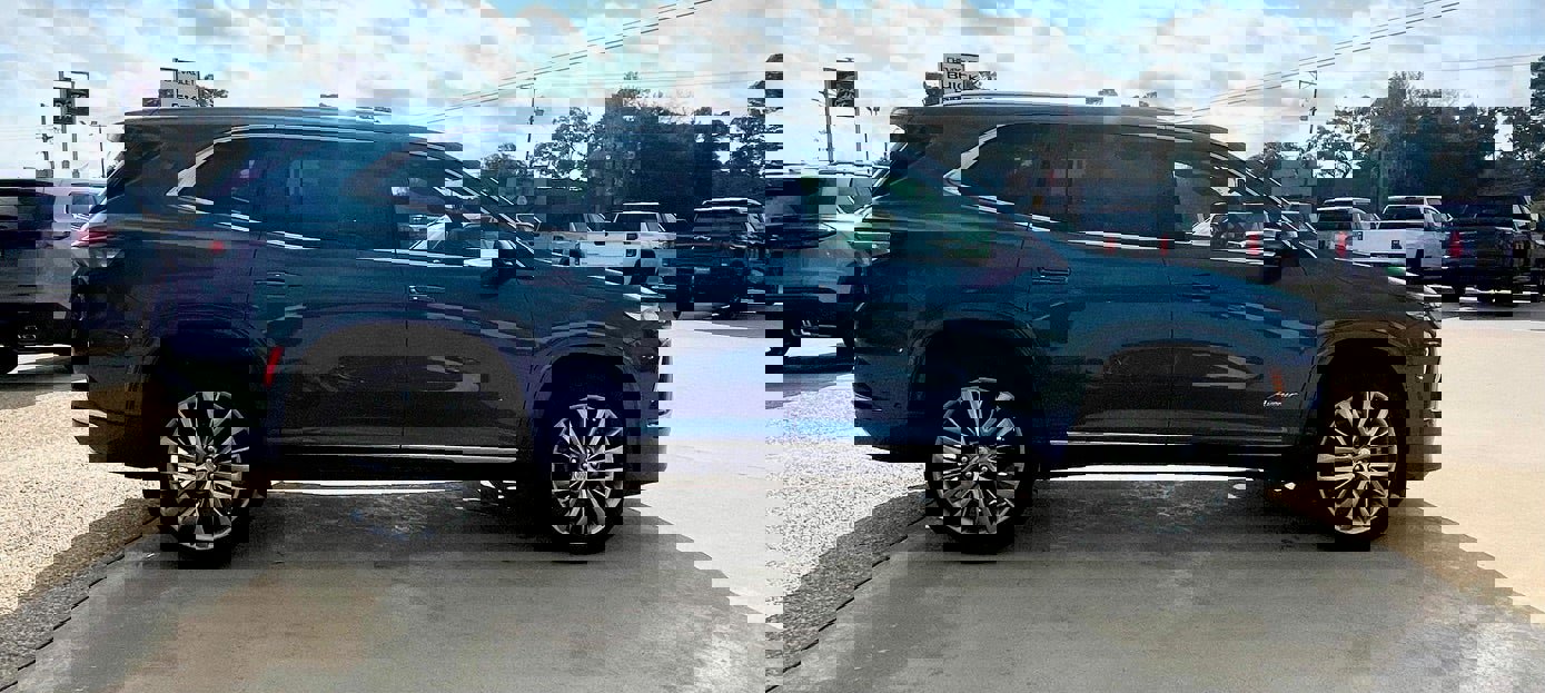 New 2026 Buick Enclave Avenir w/ Super Cruise Package image 2