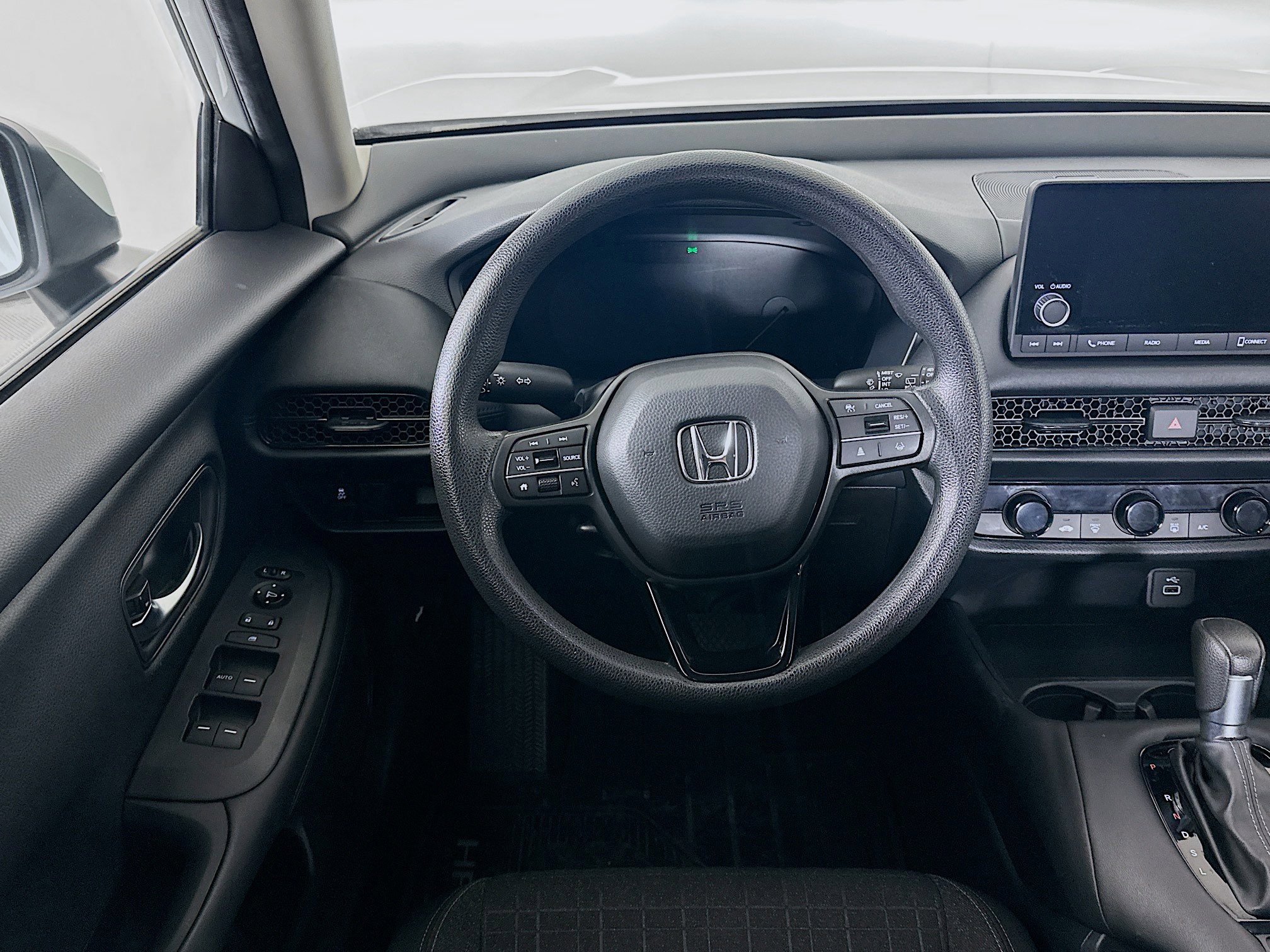 Used 2023 Honda HR-V LX image 17