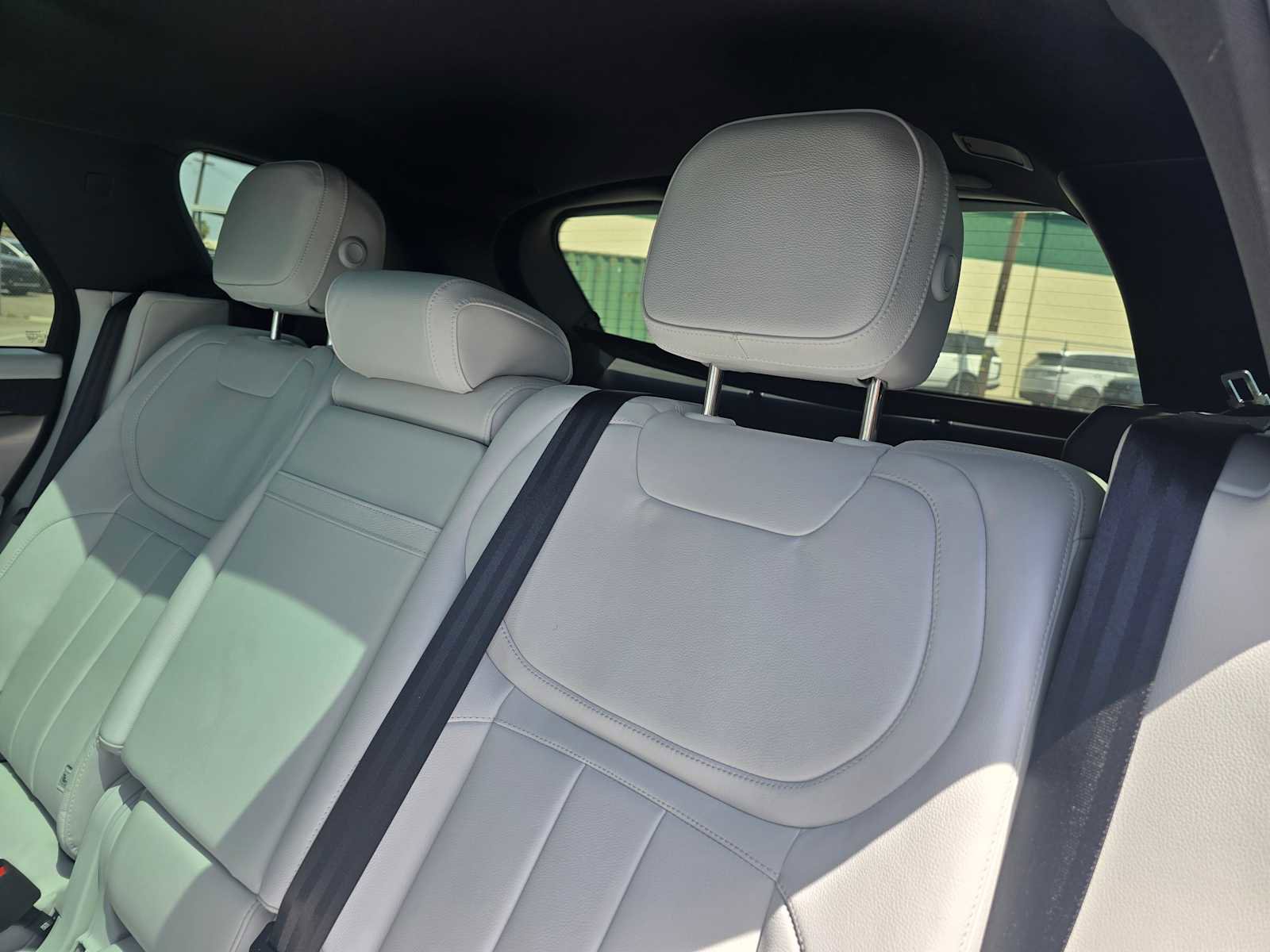Used 2025 Land Rover Range Rover Sport AWD/4WD image 19