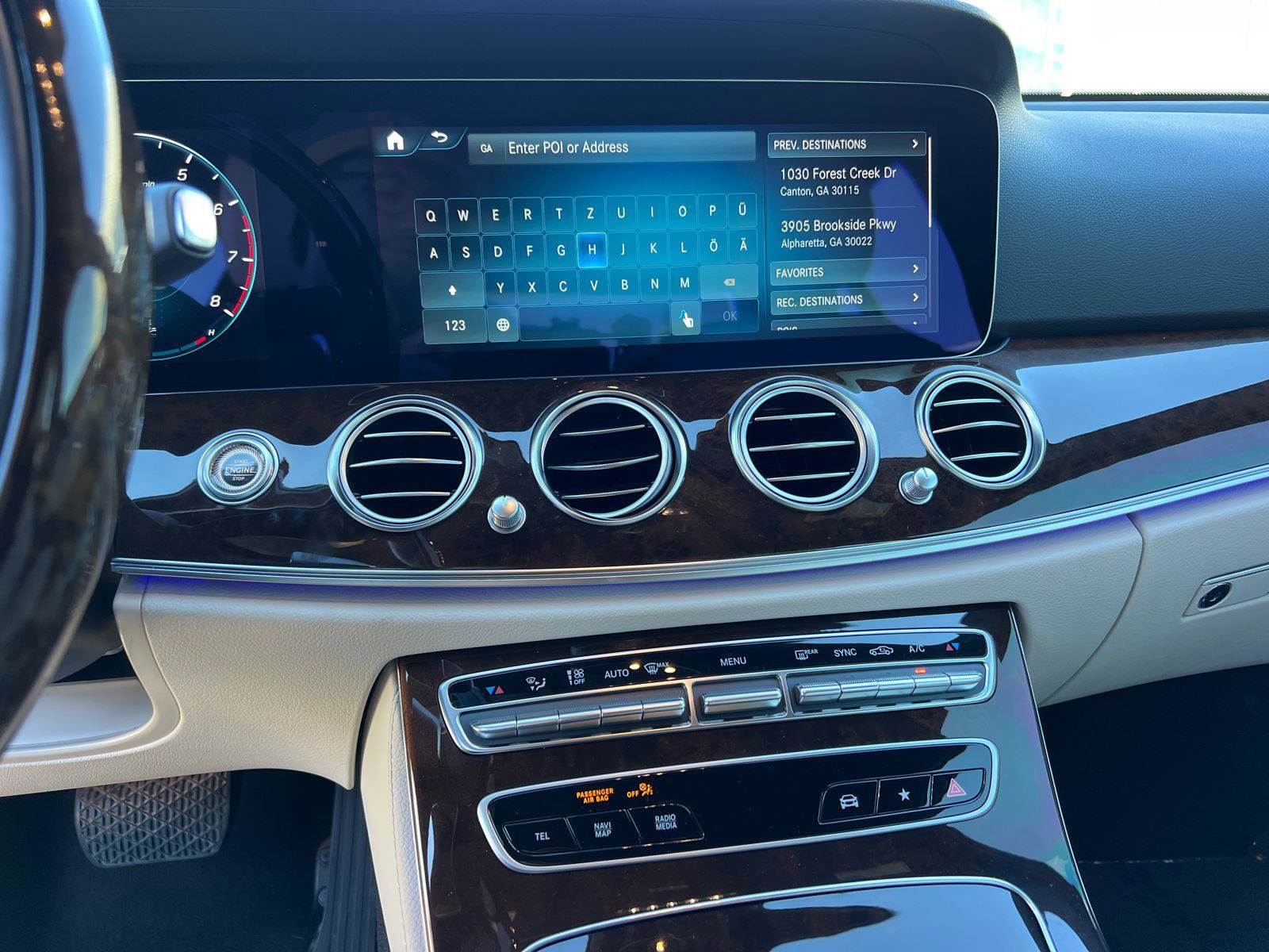 Used 2022 Mercedes-Benz E 350 Sedan image 28