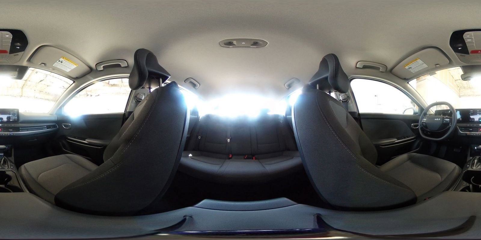 Used 2025 Kia K4 LXS image 41