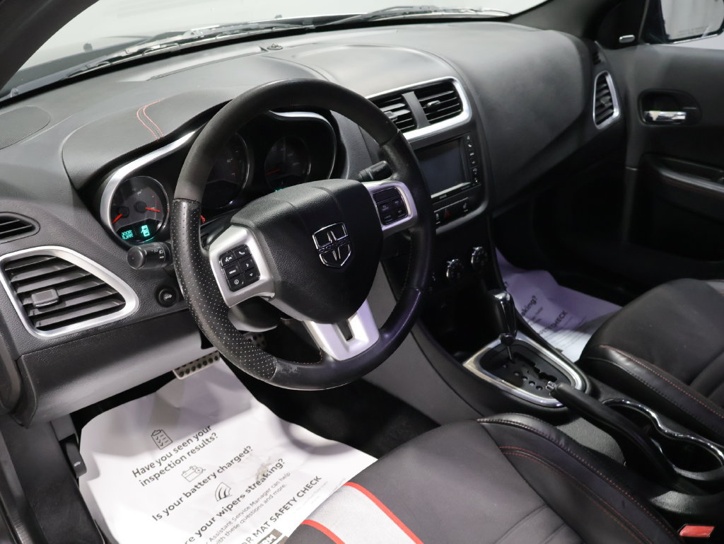 Used 2013 Dodge Avenger R/T FWD image 14