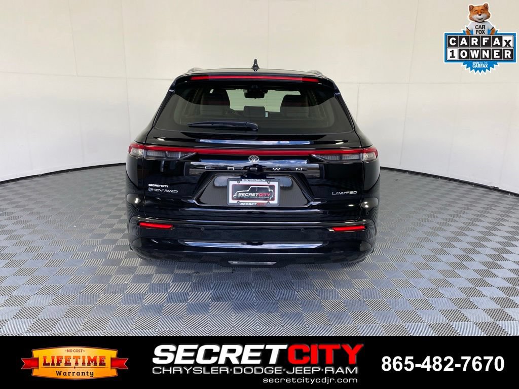 Used 2025 Toyota Crown Signia w/ Advanced Technology Package AWD/4WD image 6