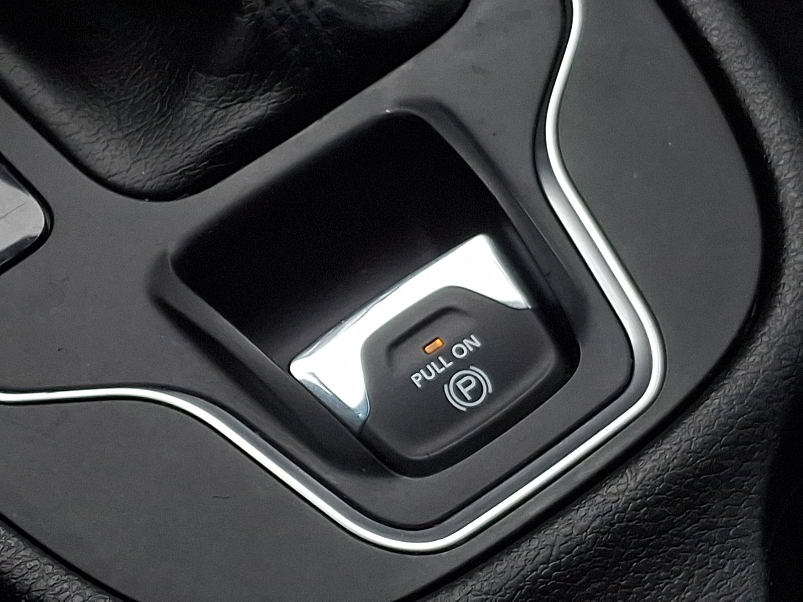 Used 2021 Jeep Cherokee Latitude Lux w/ Comfort/Convenience Group image 26