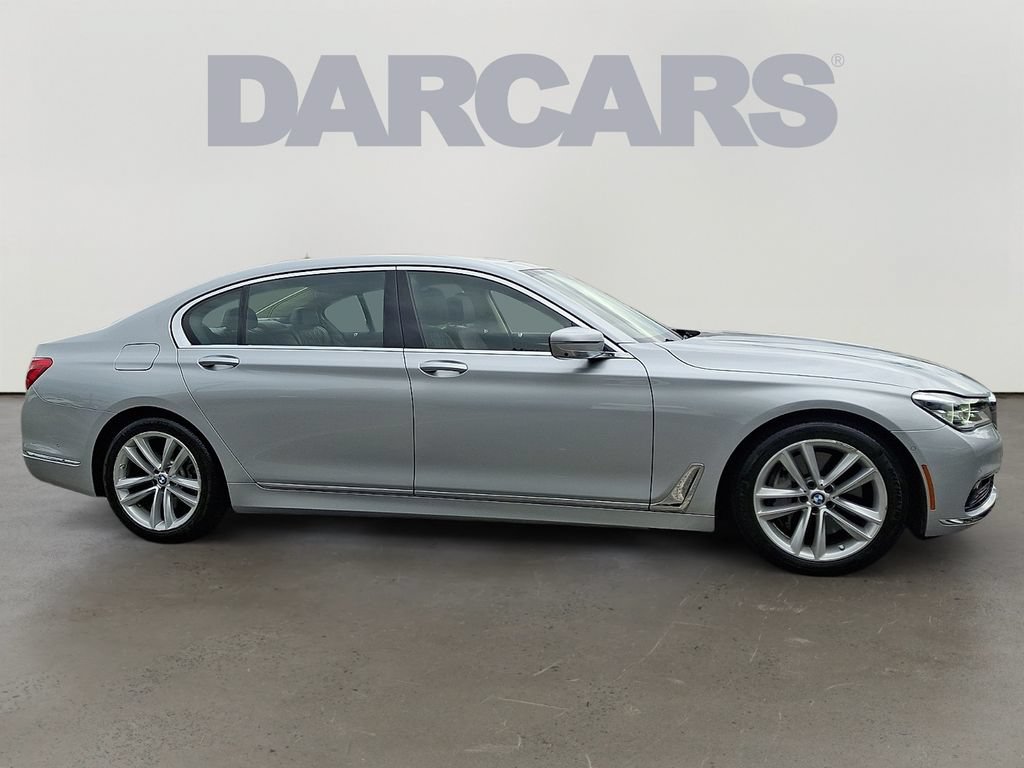 Used 2016 BMW 750i xDrive AWD/4WD image 7