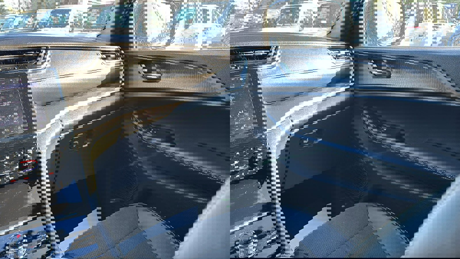 Used 2023 Jeep Grand Cherokee Altitude image 29