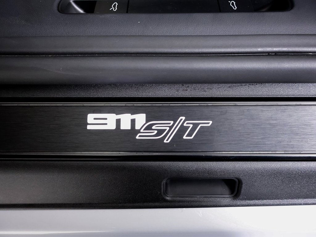 Certified 2024 Porsche 911 GT3 RS image 23