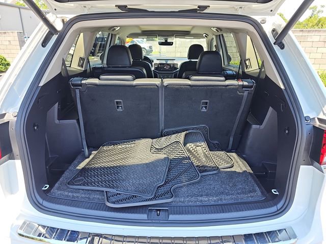 Used 2023 Volkswagen Atlas SE w/ Panoramic Sunroof Package FWD image 13