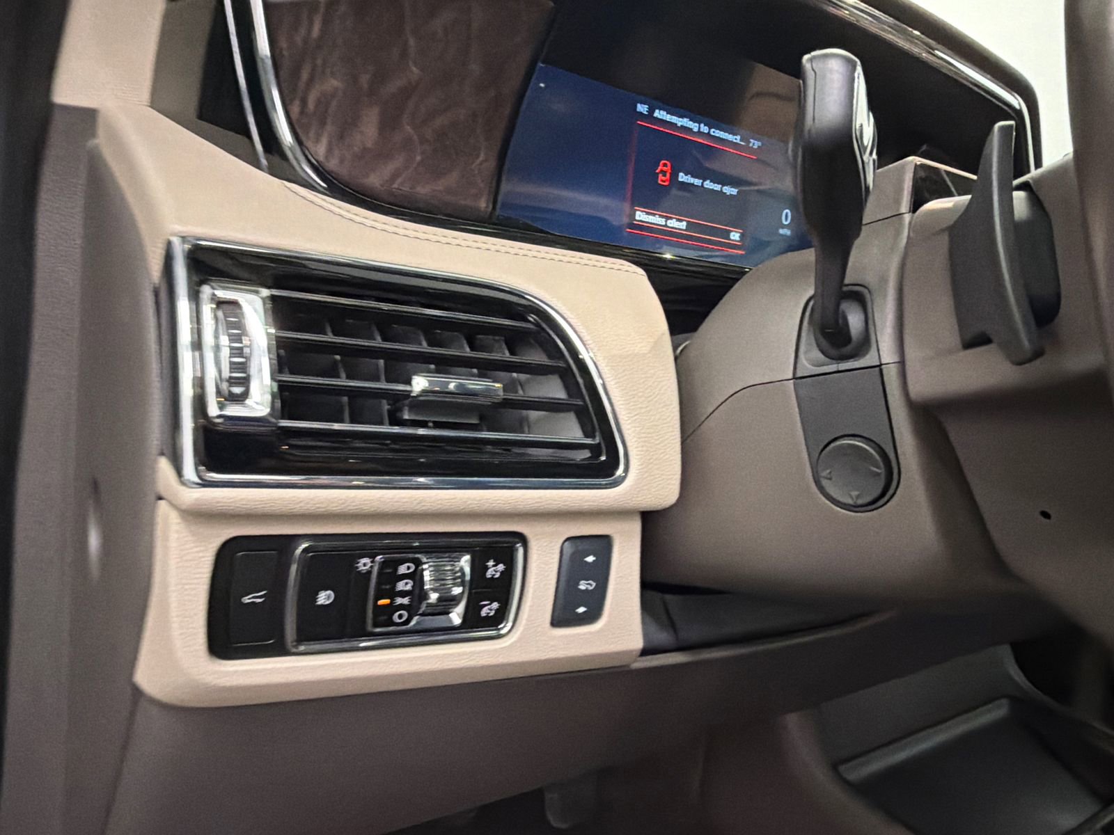 Used 2023 Lincoln Navigator L Reserve AWD/4WD image 37
