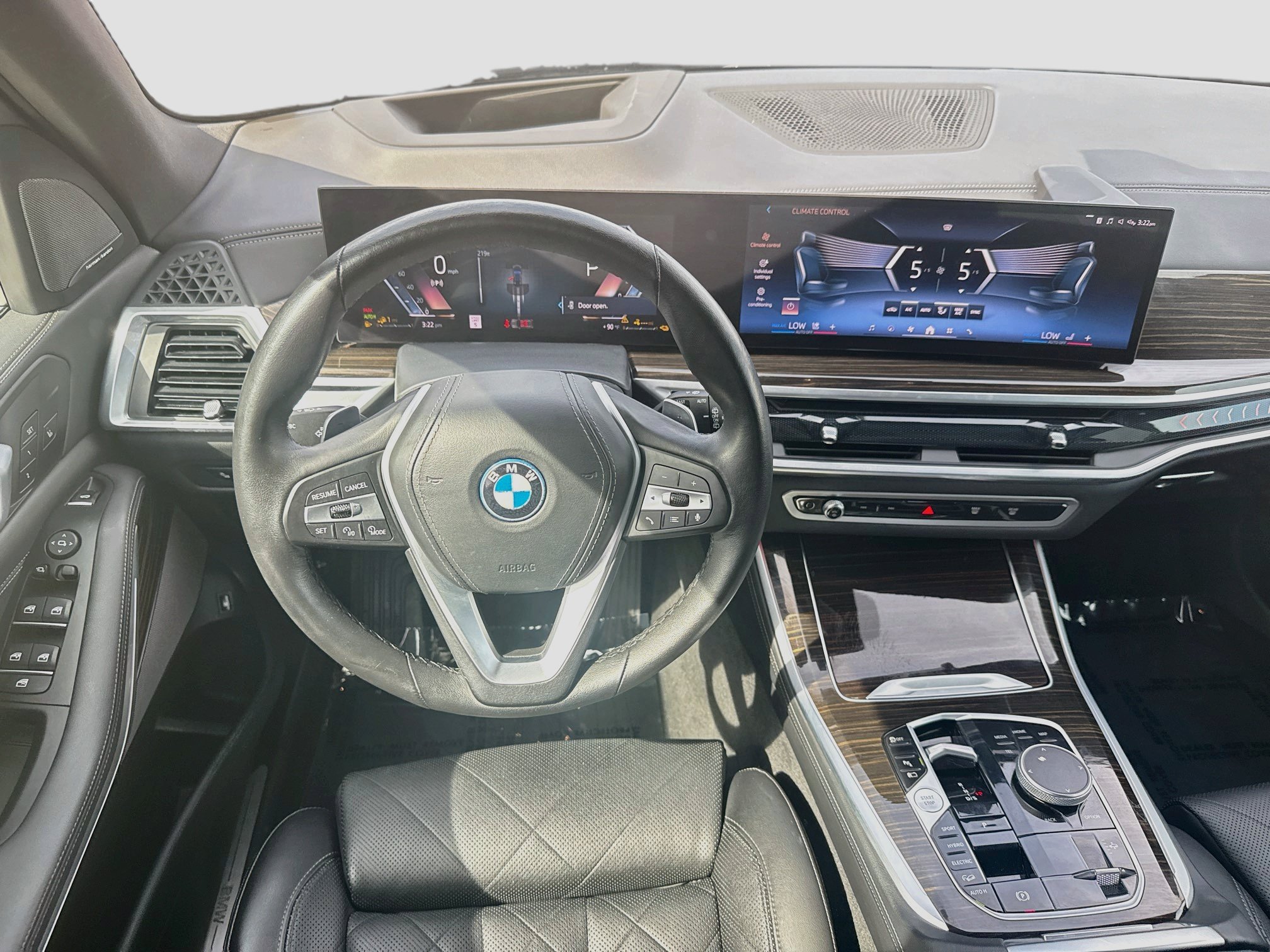 Used 2024 BMW X5 xDrive50e AWD/4WD image 18