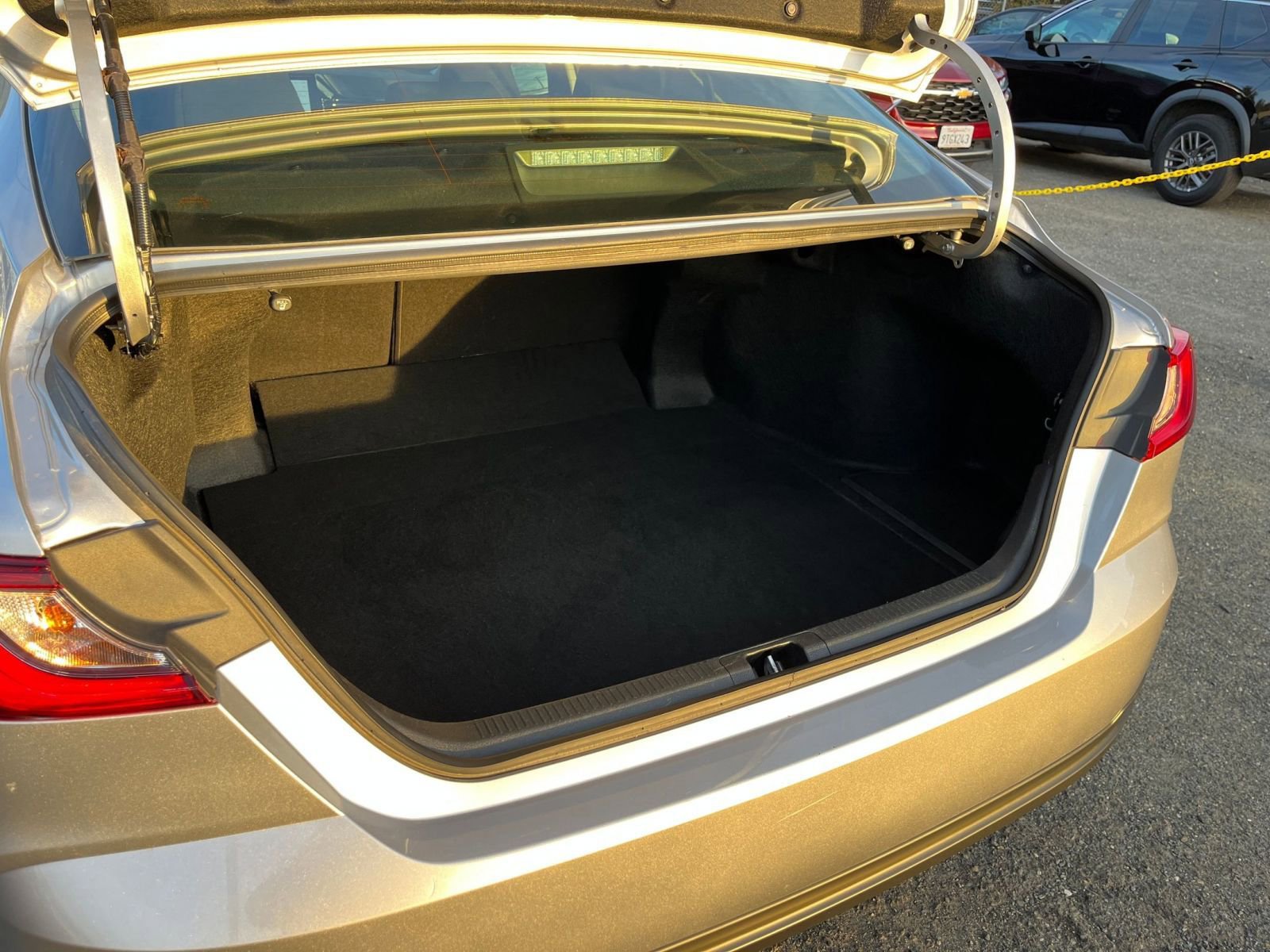 Used 2025 Toyota Camry LE image 30