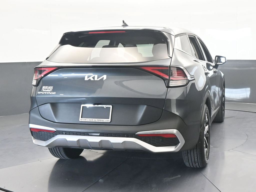 Used 2024 Kia Sportage EX image 5