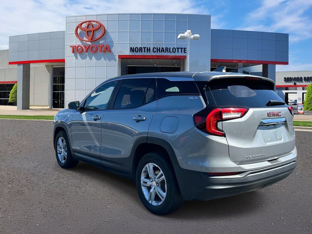 Used 2024 GMC Terrain SLE FWD image 6