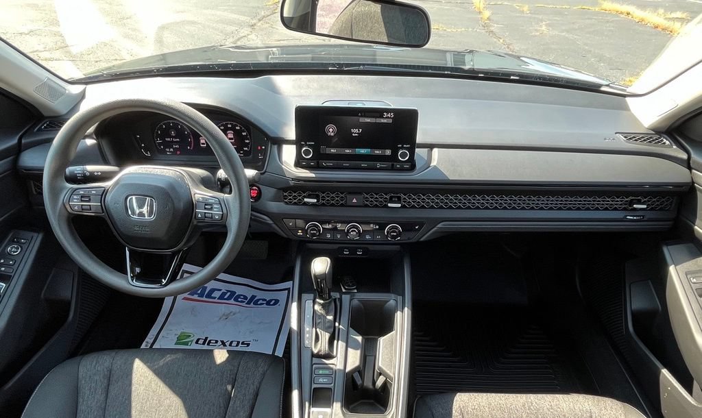Used 2025 Honda Accord SE image 11